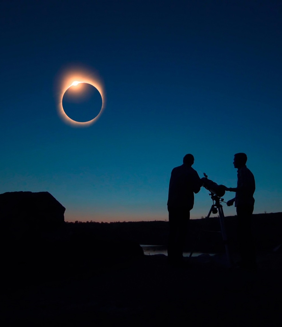 Icelandair - Ziua 7, 12 august: Reykjavik - Turul Peninsulei Reykjanes – Eclipsa Totala de Soare – zbor spre casa